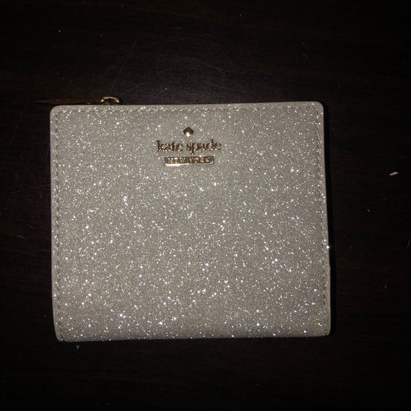 NEVER USED kate spade mini wallet - Picture 1 of 4
